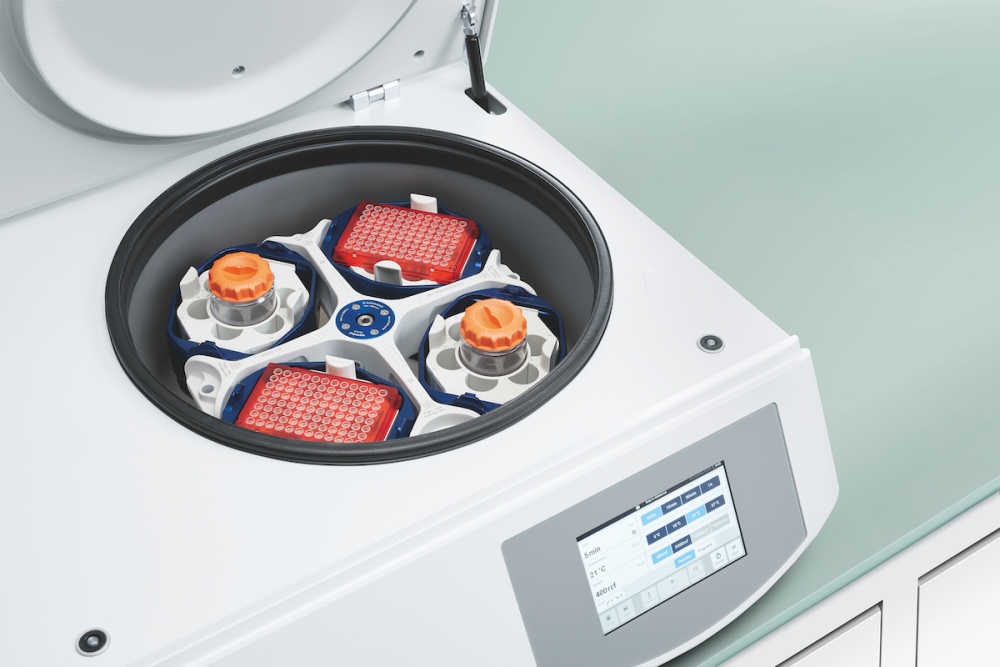 Eppendorf представляет новую многоцелевую лабораторную центрифугу 5910 Ri